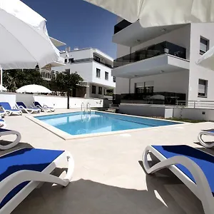 Aquamarie Apartment